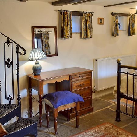Mushroom Cottage Castleton  Esterno foto